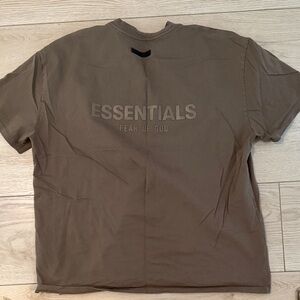 Fear of God ESSENTIALS Taupe/Brown Short-Sleeve Tee